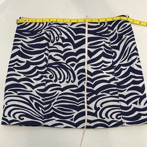 Vintage Blue wave Lily Pulitzer skirt with brass turn lock closure - Picture 4 of 4